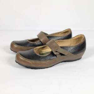 Clarks Artisan Collection Flat Shoes # 212 Size 7.5 M